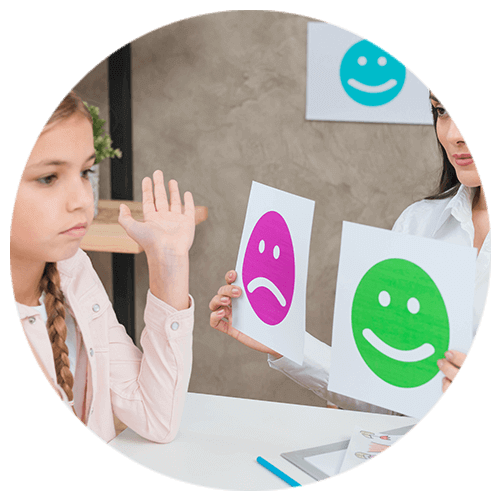 Teen with child psychologist unable to concentrate on activities